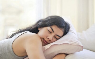 « Position de sommeil : pourquoi elle nuit à votre dos »