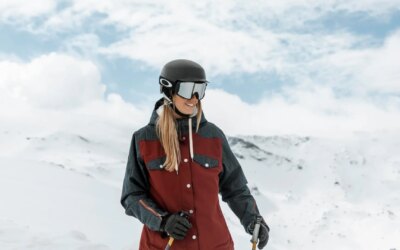 Vêtements de ski pour femme : maîtriser les couches sans chaleur excessive