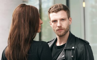 Couleur captivante : Ce qui attire irrésistiblement le regard des hommes