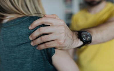 Reconnaître la violence conjugale : Signes et échappatoire sécurisée