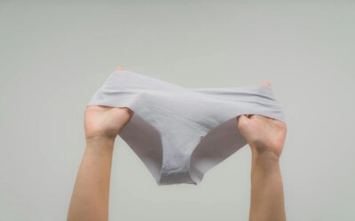 Slips jetables femme : l’astuce idéale pour des voyages sans souci