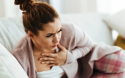 Soulager le mal de gorge léger : astuces pratiques au quotidien