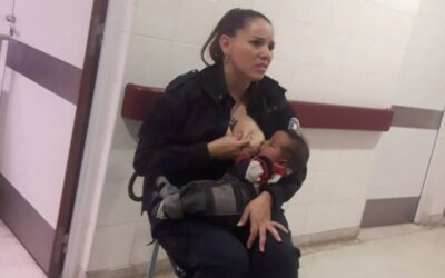 Allaitement d’urgence : un acte solidaire d’une policière argentine