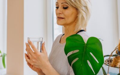 Test & avis : le complément ménopause qu&rsquo;on recommande contre les bouffées de chaleur